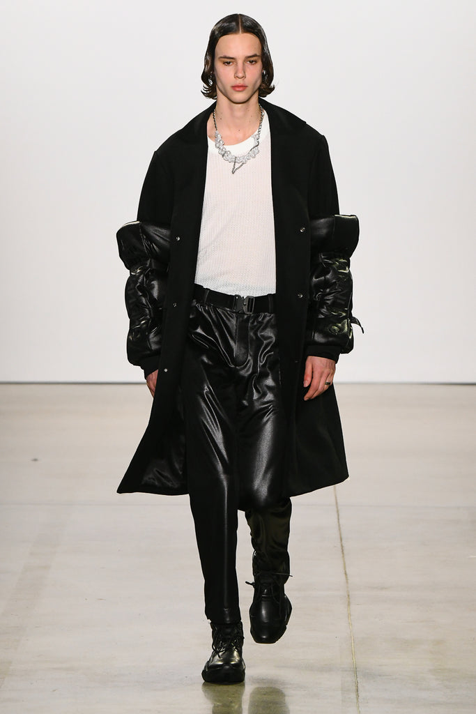SEANNUNG - MEN- Casual Tailored Trousers in Dark Black 亮黑休閒西裝窄褲