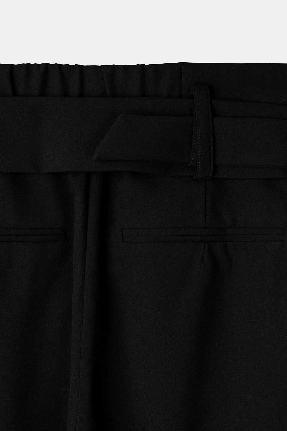 SEANNUNG - WOMEN -  Crossed Belt Trousers 前交叉襠片長褲 