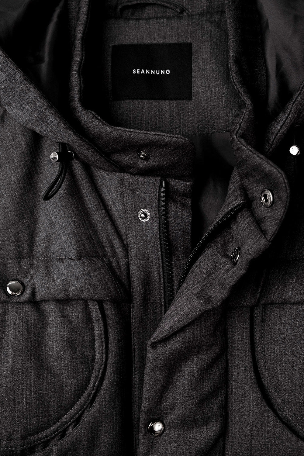 SEANNUNG - MEN - Circle Patch Pocket Sleeveless Quilted Vest 圓形口袋鋪棉夾克