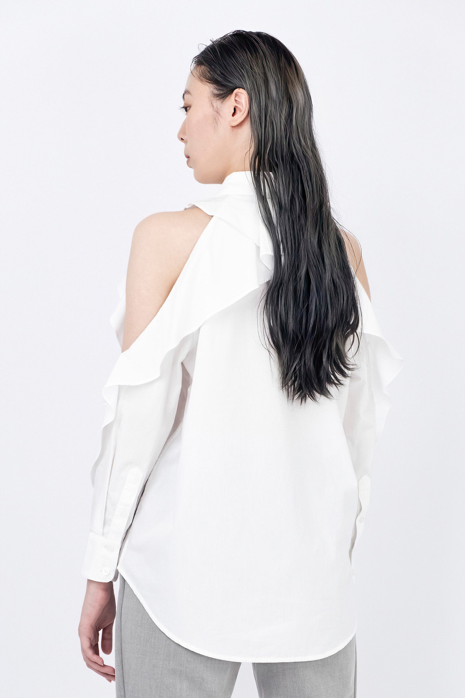 SEANNUNG - WOMEN - Off-Shoulder Flounced Shirt 露肩荷葉襯衫